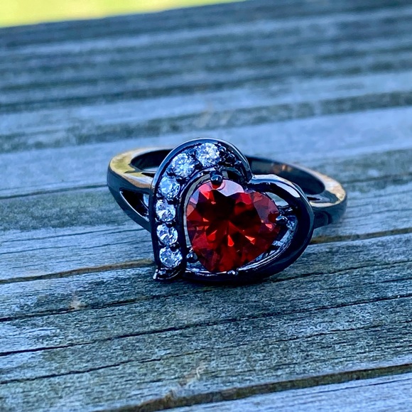 Lab created Ruby heart ring sz 8 black gold plated with Cz - Picture 14 of 16